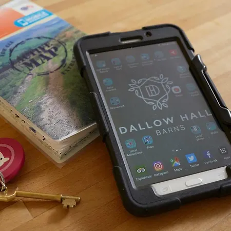 بيت للعطل Dallow Hall Barns *