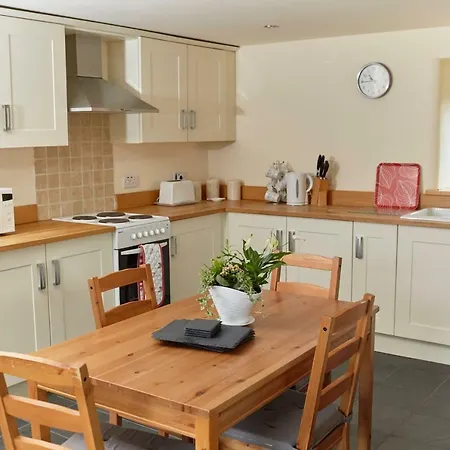 بيت للعطل Dallow Hall Barns *