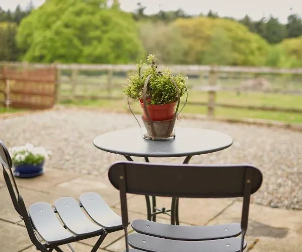 Dallow Hall Barns Holiday home Grantley