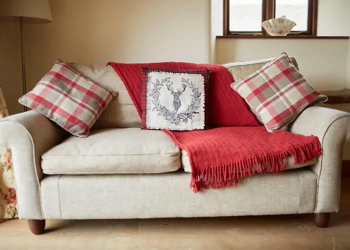 Dallow Hall Barns * Grantley